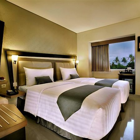 Hotel Neo - Kuta, Jelantik Легиан Екстериор снимка