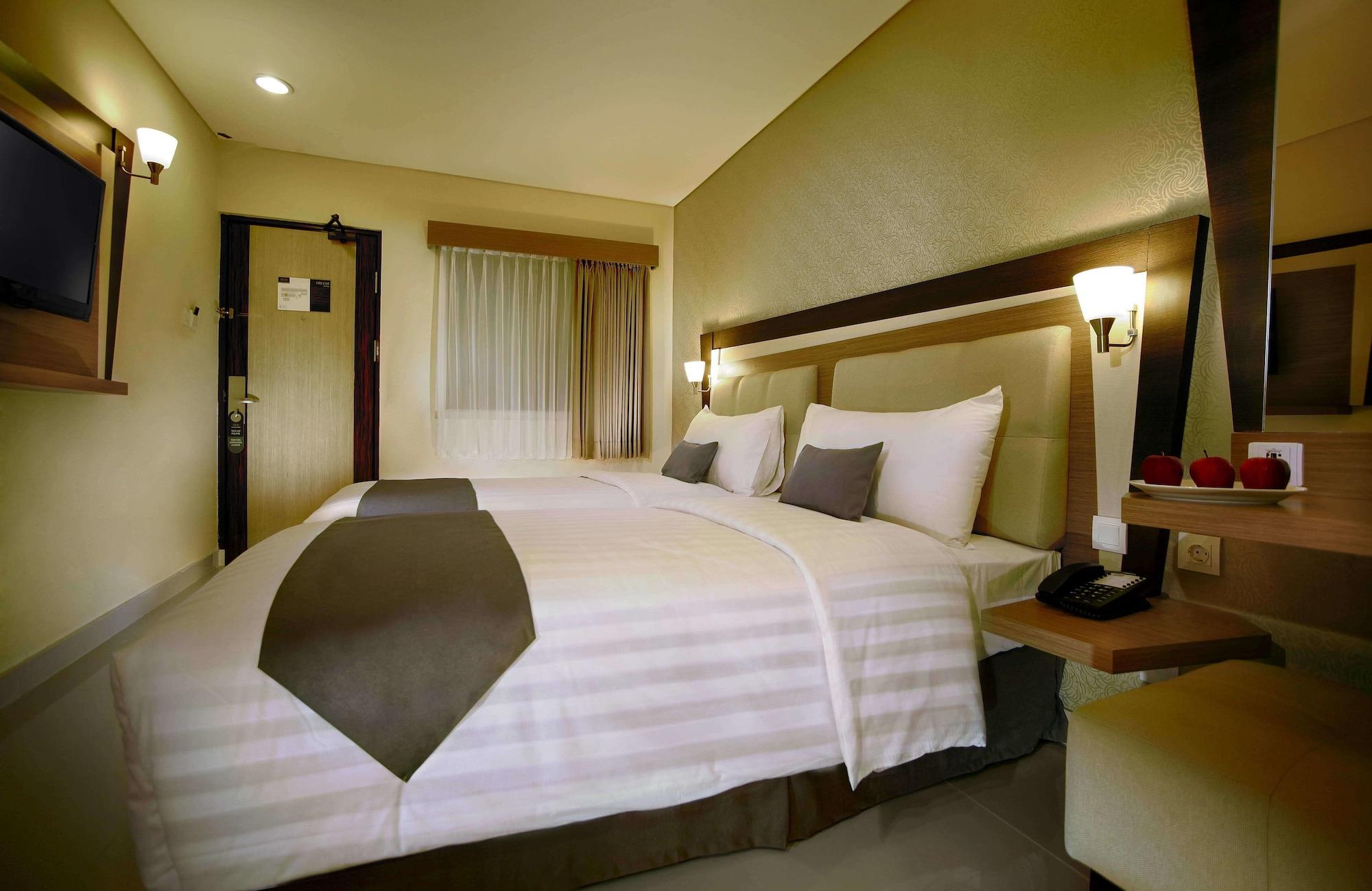 Hotel Neo - Kuta, Jelantik Легиан Екстериор снимка
