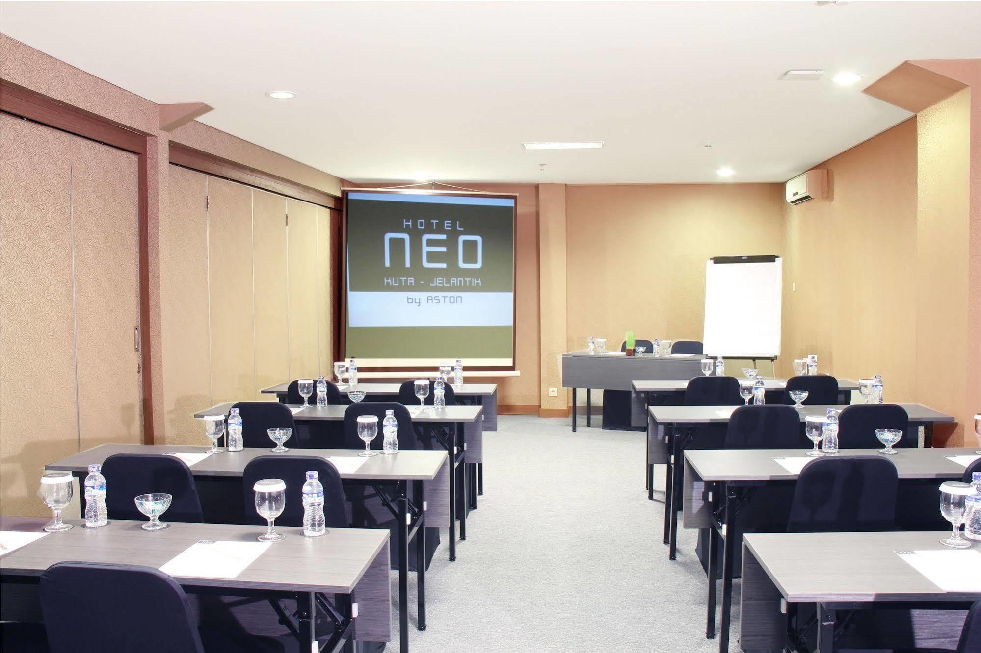 Hotel Neo - Kuta, Jelantik Легиан Екстериор снимка