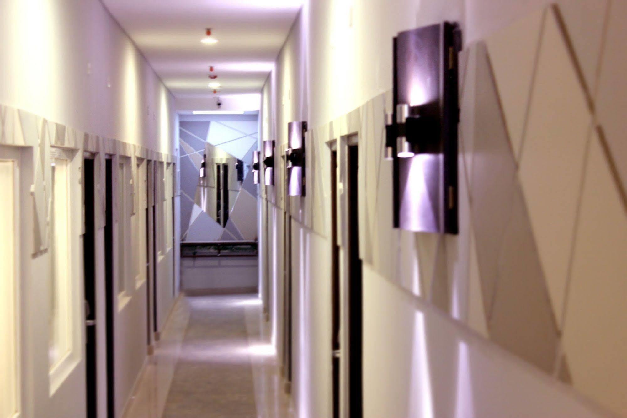 Hotel Neo - Kuta, Jelantik Легиан Екстериор снимка